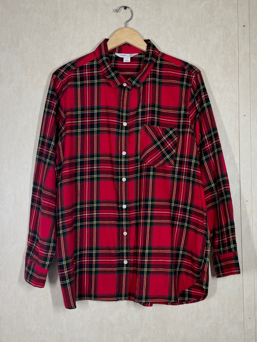 Old Navy Women’s Relaxed Plaid Twill Classic Button Down Shirt in Red Tartan XXL